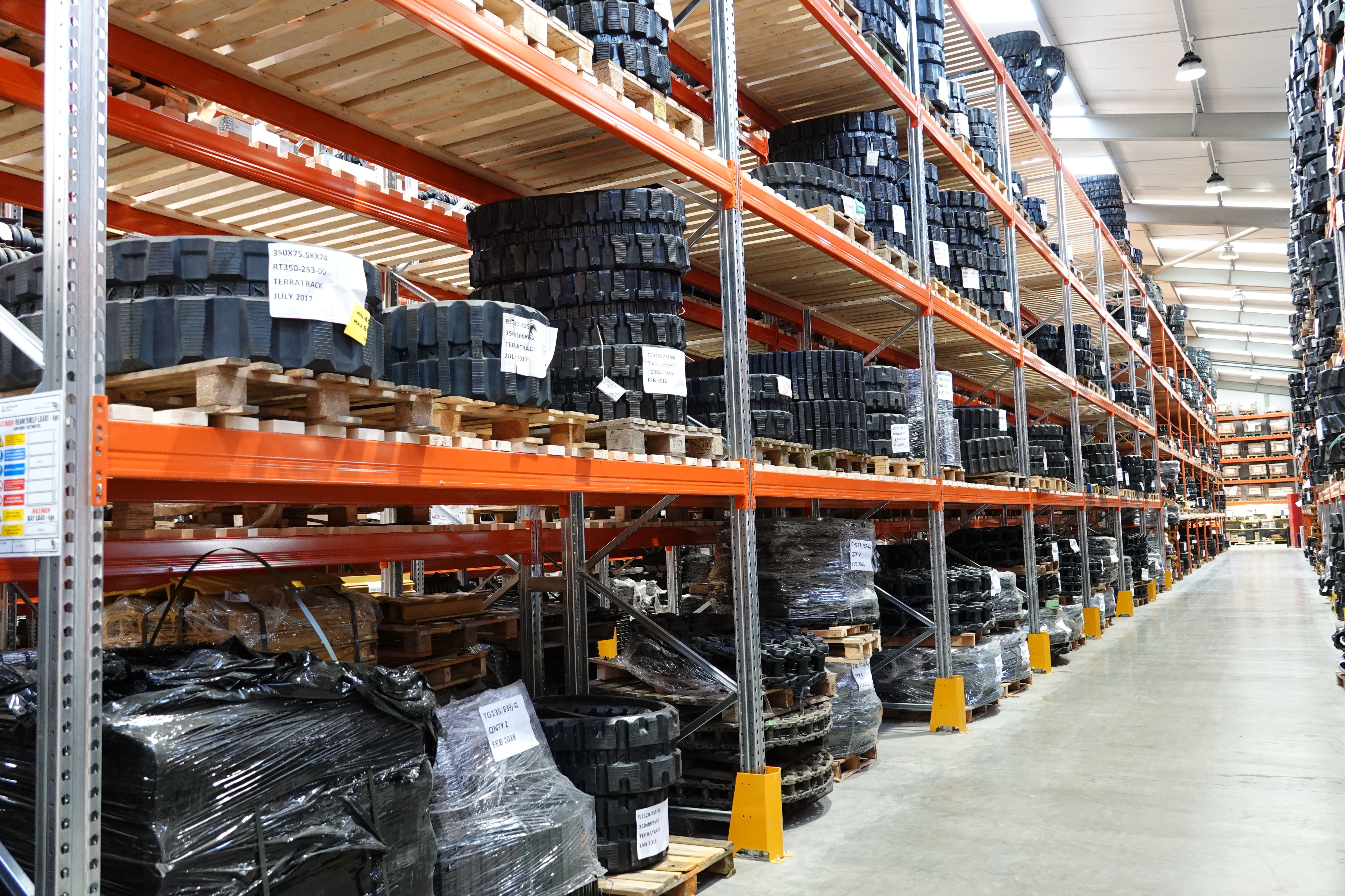 Astrak Group - Undercarriage and wear parts warehouse